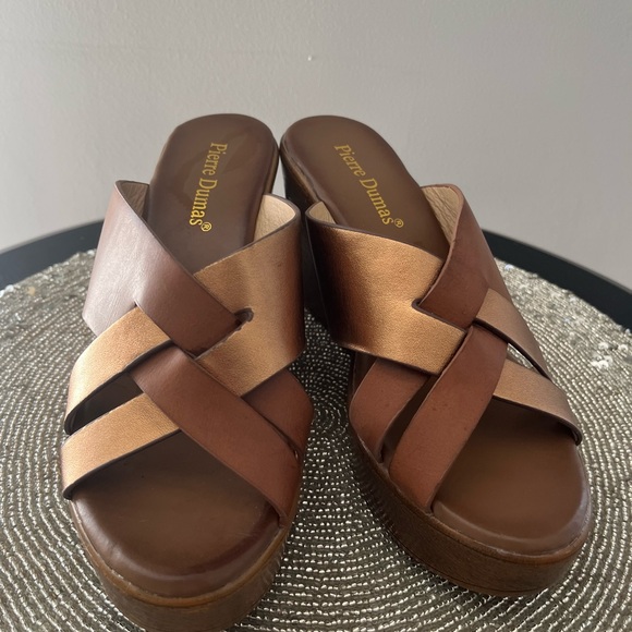 Pierre Dumas Platform Wedge Sandal 7 - Picture 2 of 4